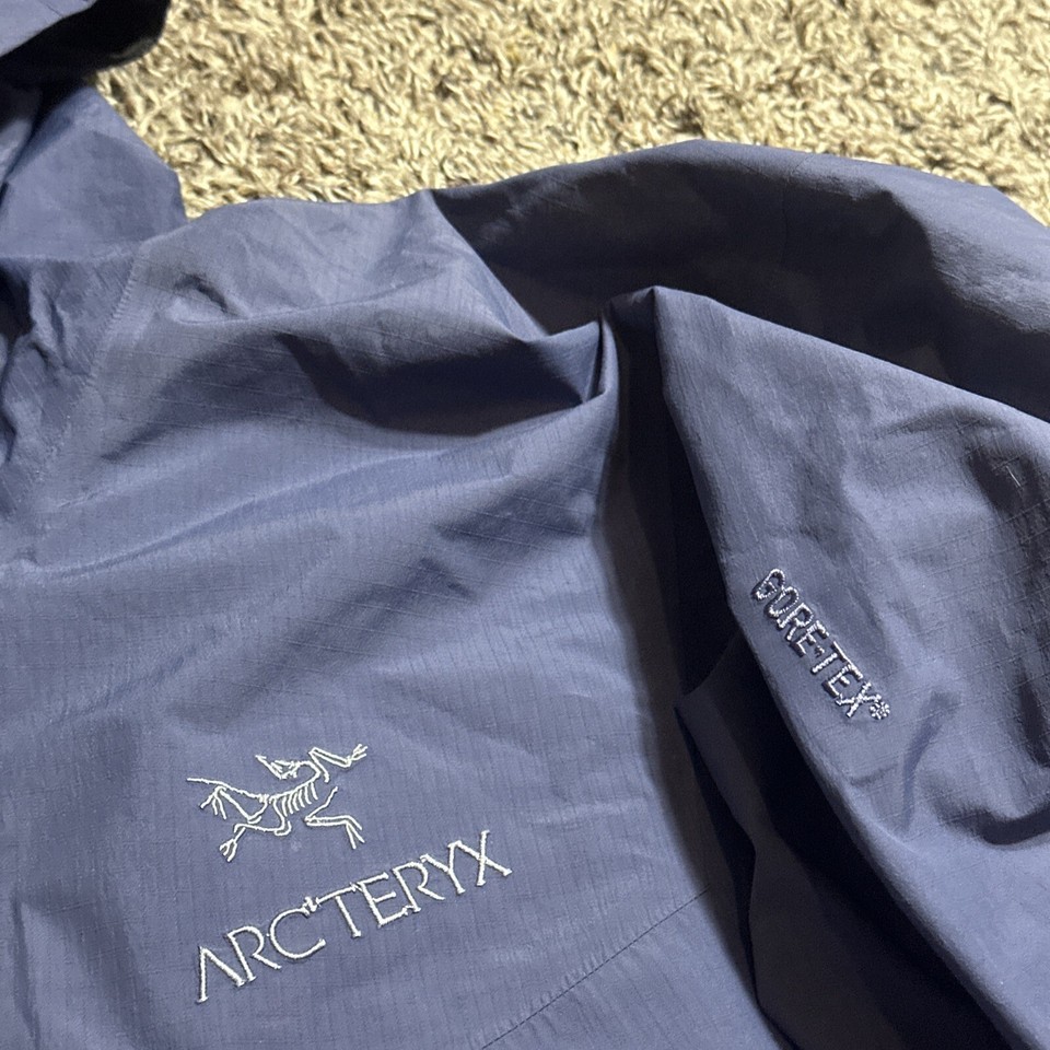 Arc'Teryx Beta SL Men's Jacket Waterproof GoreTex Blue Size Small