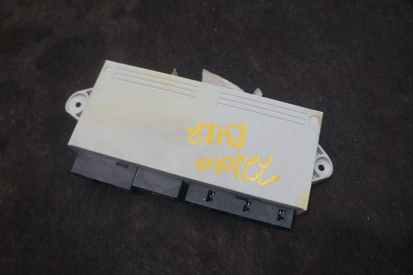 Rear Right Door Computer Control Module ECU 61356929178 OEM Rolls Royce 2004