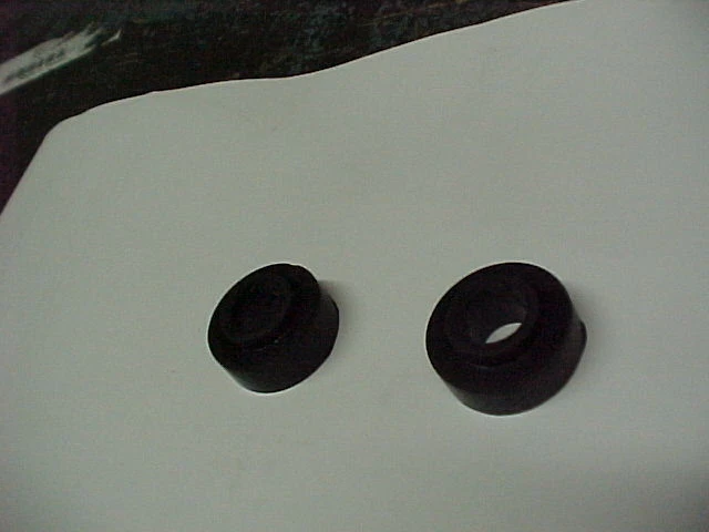 JUEGO DE OJALES DE CUBIERTA DE VÁLVULA MGA, MGB, MG MIDGET, AUSTIN HEALEY SPRITE, MINI, MORRIS/2 Foto 2 de 2