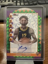 Topps 2024-25 Finest Rookie Finest Autographs Johnny Furphy Green Geometric /75…