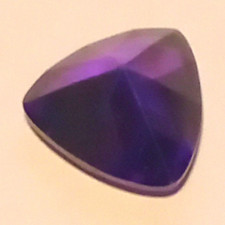 Amethyst Edelstein lila facettiert Trillion d...