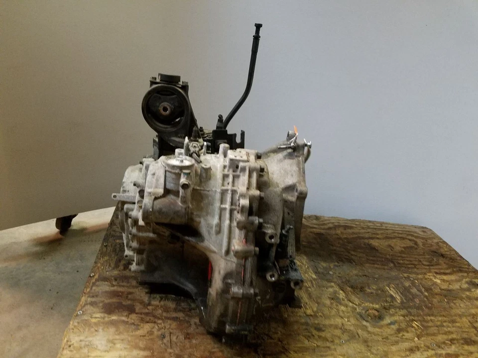 Transmisión automática 3,5 L 6 cilindros para 03-05 Kia Sedona OEM Foto 2 de 4