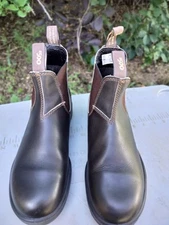 Blundstone 500 Chelsea Boot Stout Brown, Size 7.5