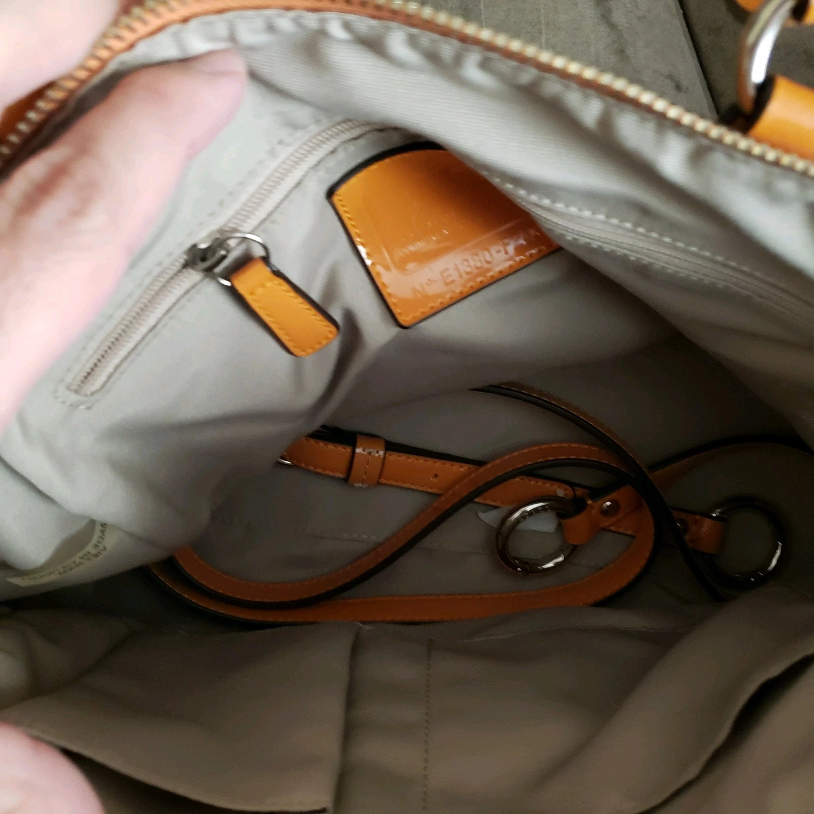 Borsa a mano Coach da donna SV KAKI ORANGE SPRICE F24364 NUOVA CON ETICHETTE $328