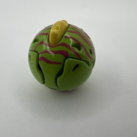 Spinmaster Zoobles Spring To Life sea habit Seagonia green fish Toy Figure Sega