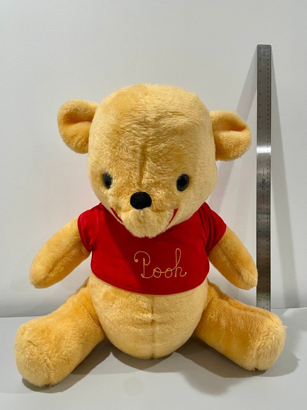 Vintage Winnie the Pooh plush, Walt Disney World Magic Kingdom Souvenir NR