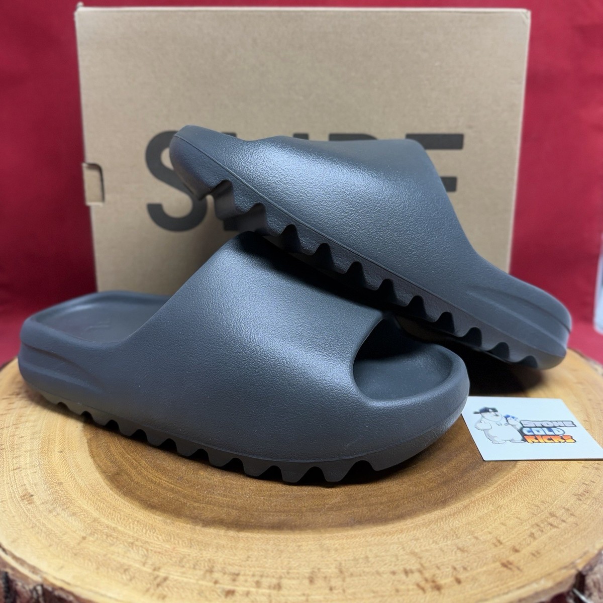 adidas Yeezy Slides Dark Onyx ID5103 Black Size 9 | eBay