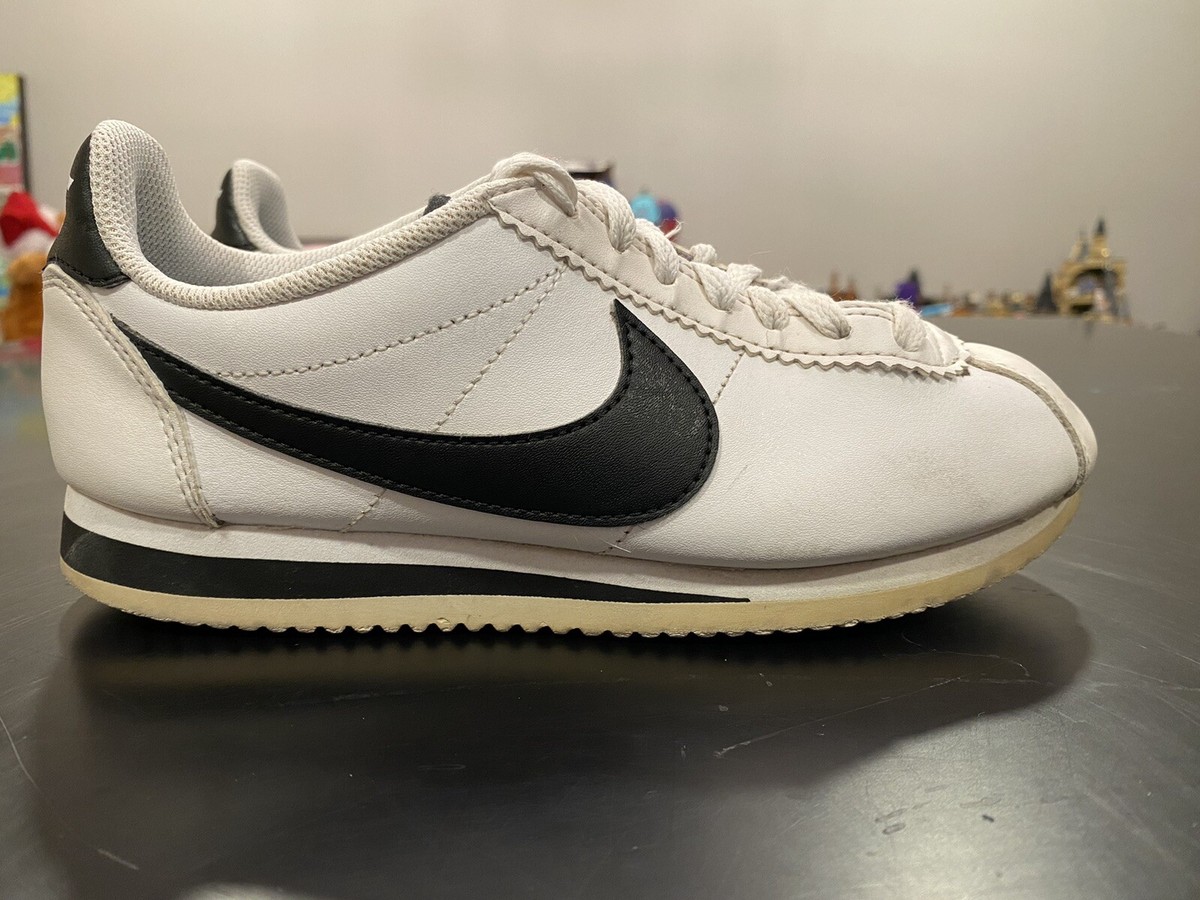 NIKE★WMNS CORTEZ★WHITE AND BLACK Nike Classic Cortez Leather White Black Womens Sneakers