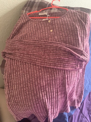 Lot of 3 Fantaslook Items 2 sweaters & 1 shirt - Picture 3 of 15