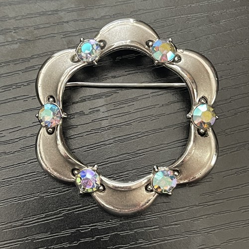 Vintage Crown Trifari AB Rhinestone Silver Tone Ribbon Wreath Circle Brooch Pin