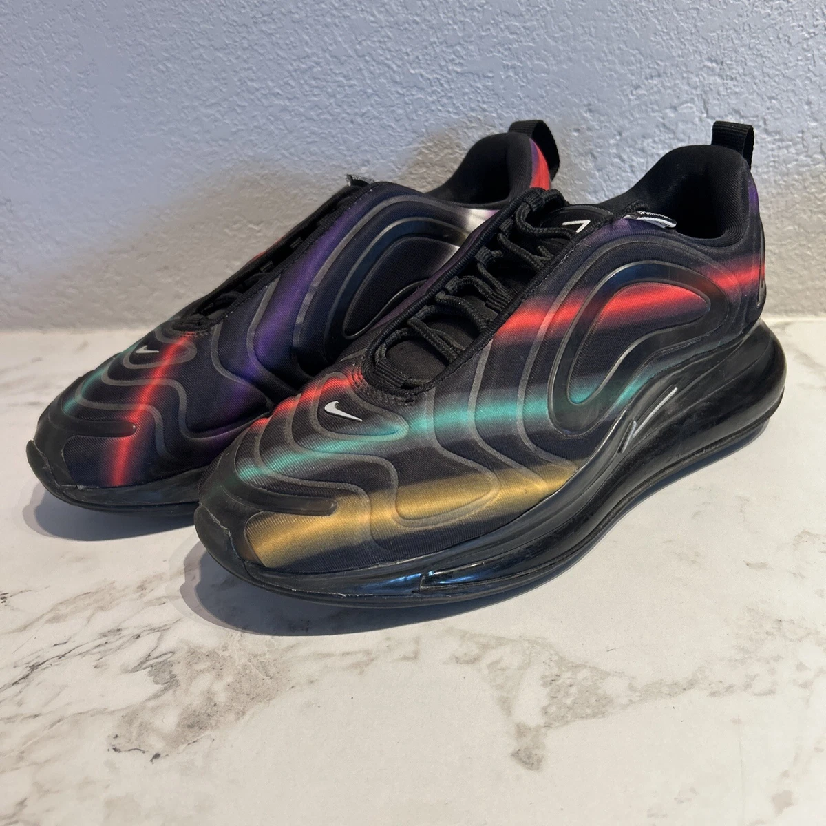 Preços baixos em Nike Air Max 720 Black Multi W | eBay