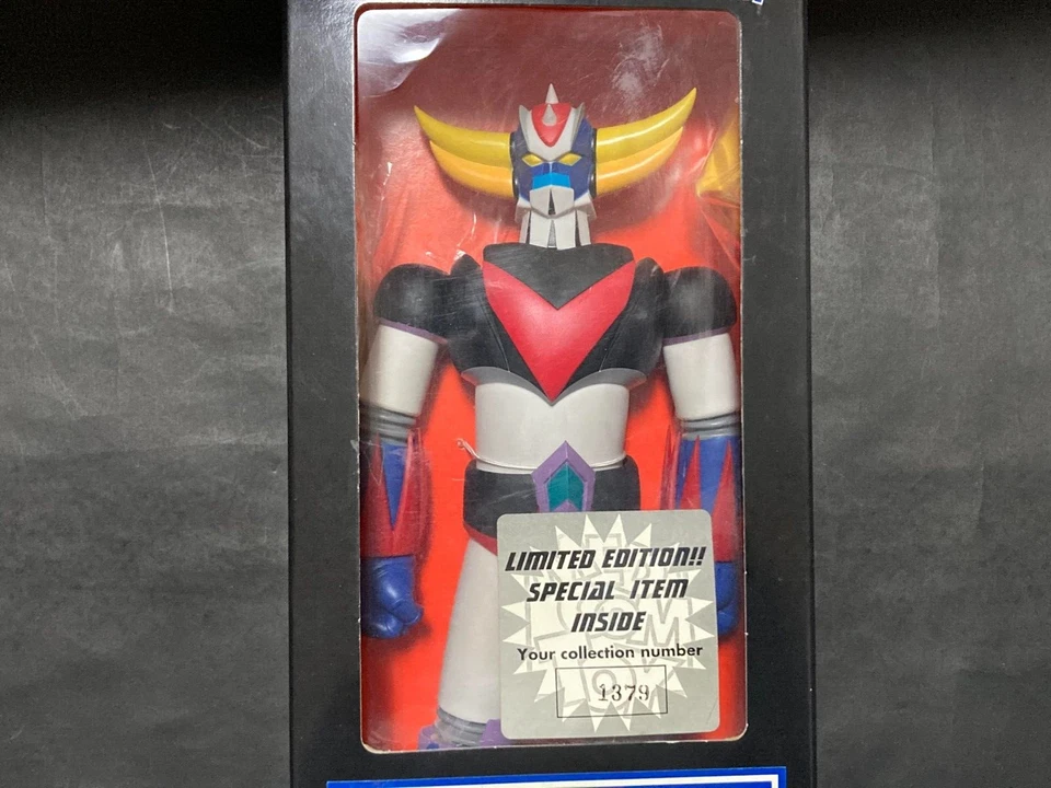 Figura Goldorak Grendizer RAH Real Action Heroes Edición Limitada Medicom Toys Foto 2 de 4