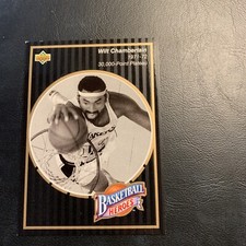 M4b 1992:93 upper deck basketball heroes Wilt Chamberlain￼ #16 30,000 points￼