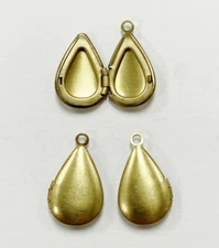 6 PIECES VINTAGE BRASS 15x10mm. TEAR DROP SMOOTH PENDANT LOCKETS 5111