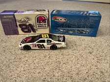 Dale Earnhardt Jr. #81 Taco Bell 2004 Monte Carlo 1/24 Action Diecast
