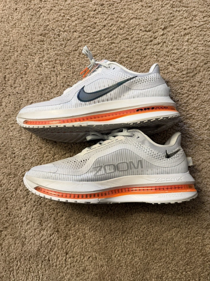 Größe Herren 9 - Nike Pegasus Premium (weiß/orange) HQ2592-002 - gebraucht - Bild 2 von 4