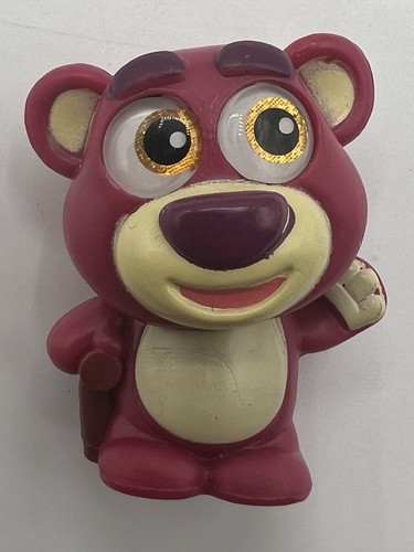 Minifigura Disney Doorables Lotso Toy Story 3,5 cm vinilo coleccionable EXCELENTE estado - Imagen 1 de 3