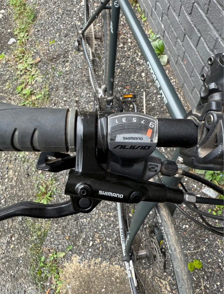 Bicicleta híbrida Jamis Coda Elite 21"" Foto 4 de 4