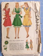 1940s McCall 917 Lg Apron Sewing Pattern Pattern Ruffled Pinafore WW2 Complete