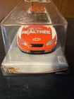 Winner's Circle 1:24 Kevin Harvick #29 2004 Goodwrench Monte Carlo Diecast Case — photo 3