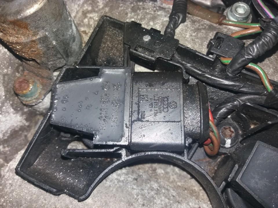 Volkswagen Golf 2004 Ignition Coil R0401S00400, #328944-17