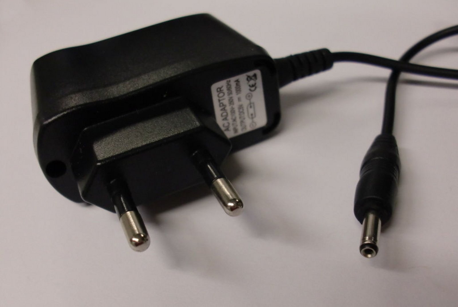 HUB USB 3.0 CON 3 PORTE USB 3.0 TIPO "A" E 1 PORTA TIPO "C", CONNETTORE