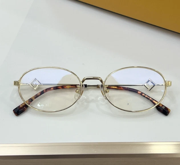 Gafas de sol unisex de moda Fendi FE40190U TALLA: 53口20-140 Foto 3 de 4