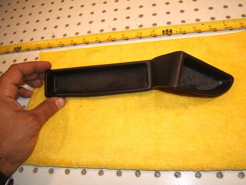 Jaguar 1999 XK8 cupé delantero derecho puerta panel reposabrazos goma interior 1 cubierta - Imagen 12 de 12
