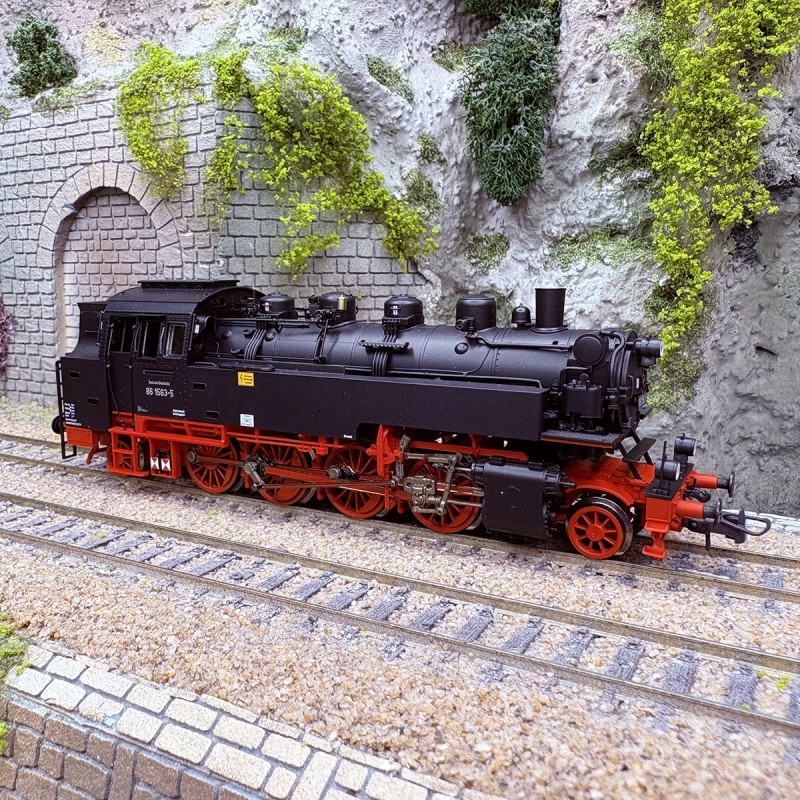 Locomotive BR 86 vapeur numérique pour réseau ferroviaire miniature HO