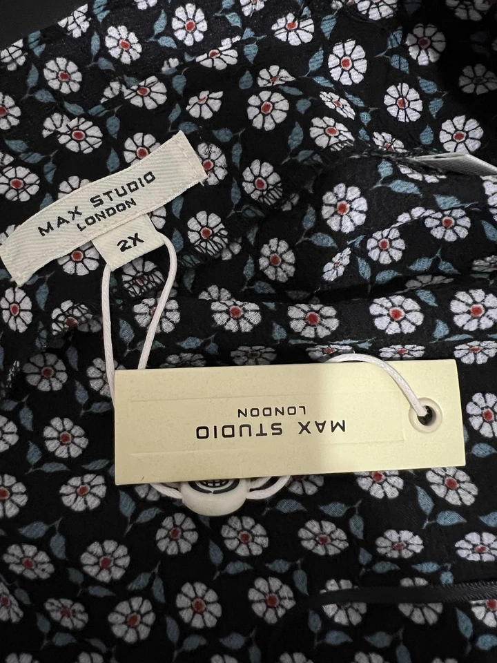 Macacão Max Studio Feminino 2X Preto Azul-petróleo Floral Decote V Cintura Bata NOVO $128 - Imagem 3 de 4