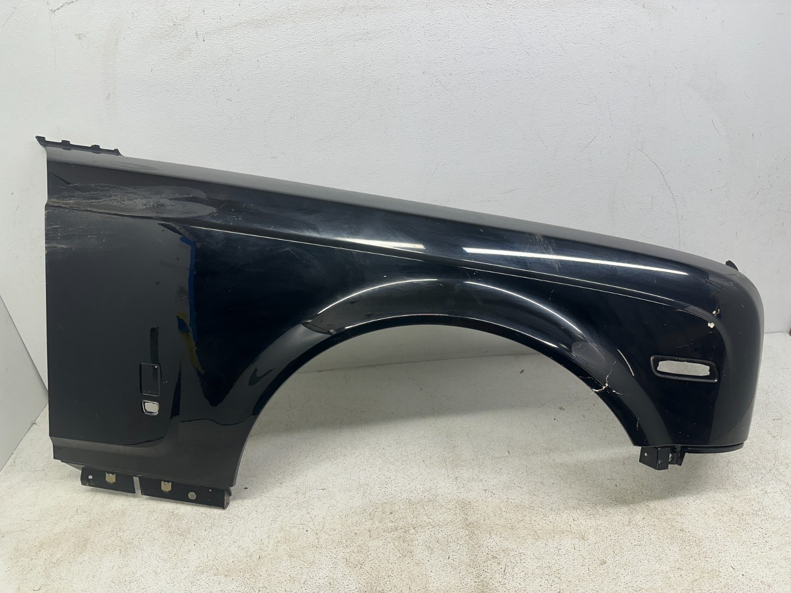 2004-2011 ROLLS ROYCE PHATOM FRONT RIGHT FENDER PASSENGER SIDE FENDER OEM Black
