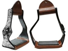 Showman Black Aluminum Angled Stirrups w/ Skull  Cross Bones