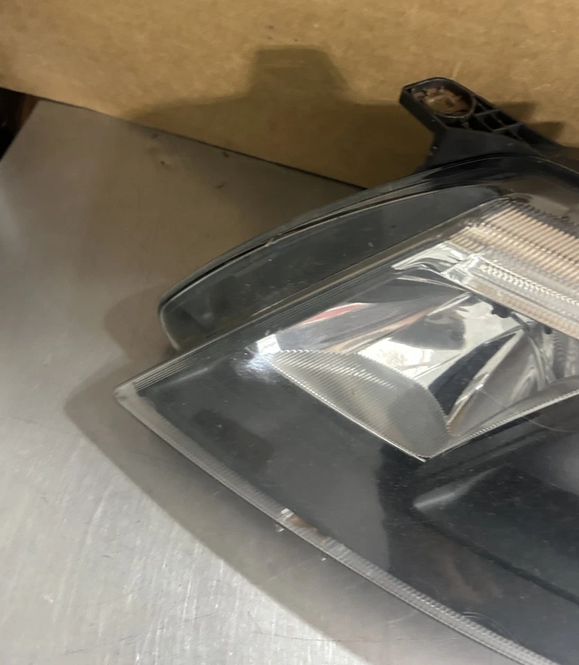 ✅2008-2011 SAAB 9-3 DRIVER LEFT HID XENON HEADLIGHT #2811 - Image 2 of 4