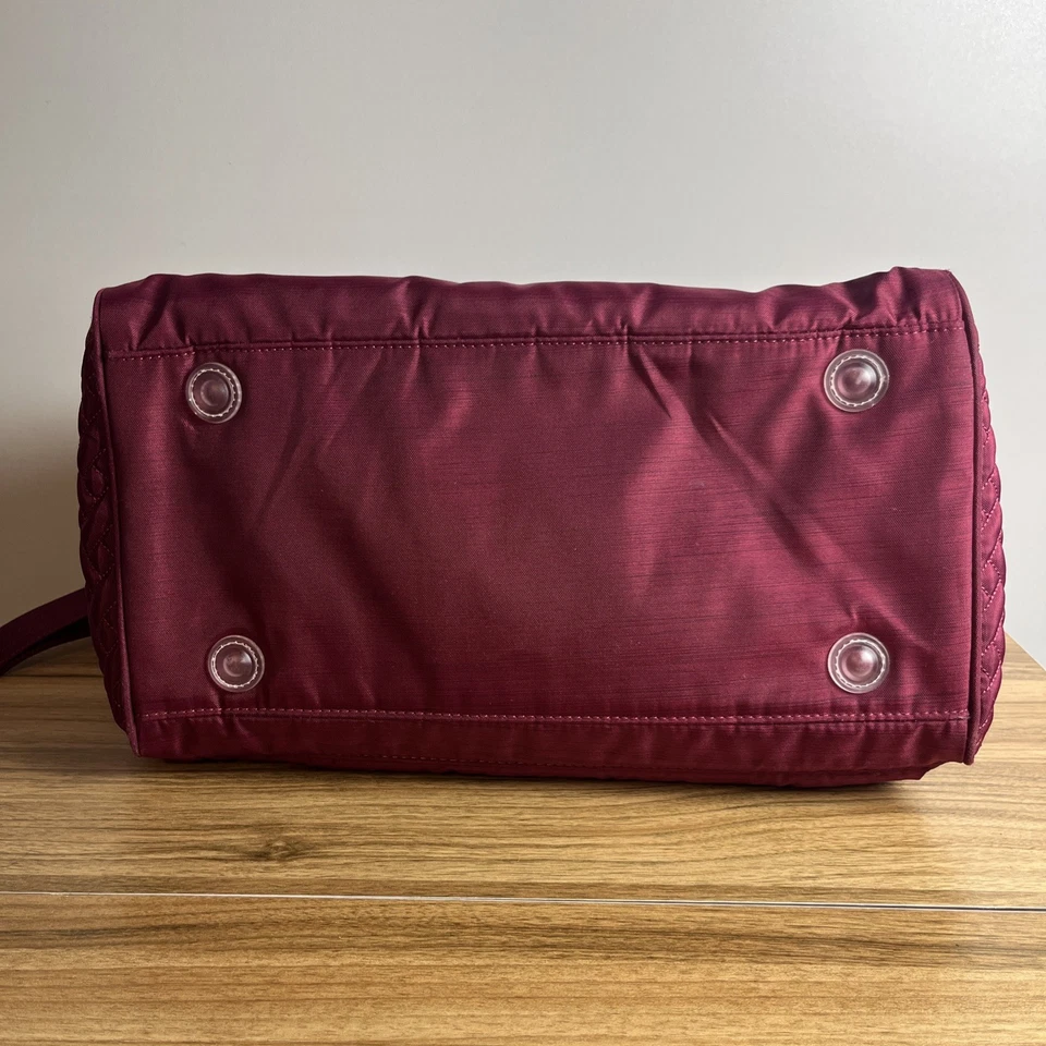 LUG Mini Bus Cross Body Tote Bag Burgundy Quilted Travel Carry On Lg All-Purpose - Image 3 of 4