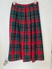 Pendleton 100 Virgin wool 10P plaid below the knee skirt gently used