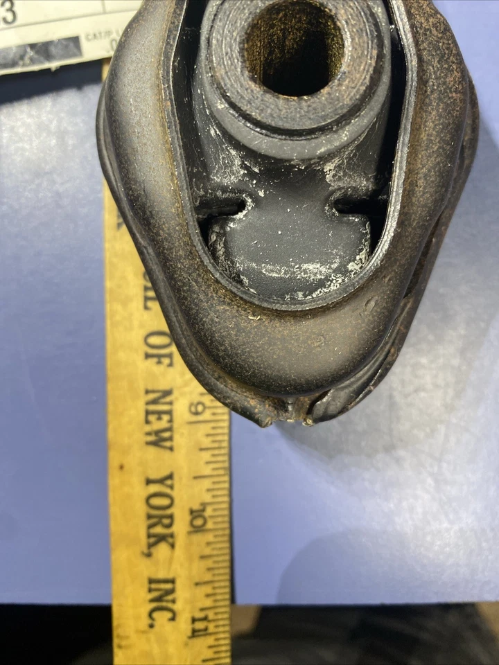 Puntal de par del motor GM 22145939 NUEVO DE STOCK Foto 2 de 4