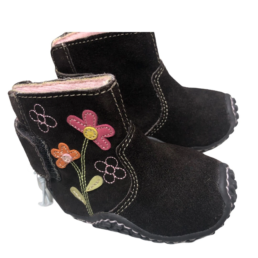 Oshkosh hotsell baby boots