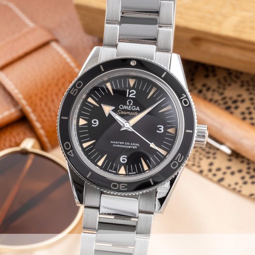 Omega Seamaster 300 Stahl Automatik Herrenuhr 233.30.41.21.01.001 VP: 7700,- €