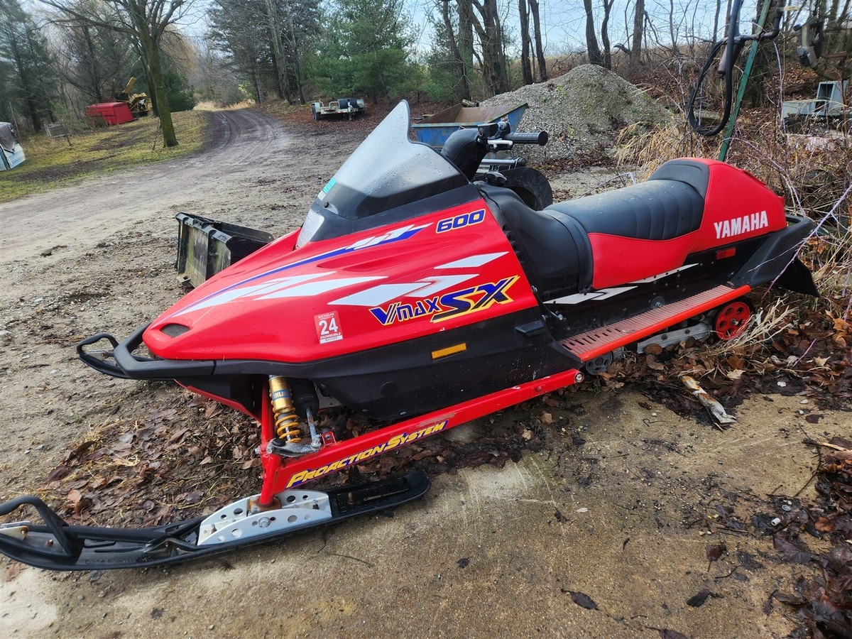 YAMAHA VMAX SX スノーモービル