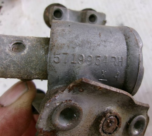 1 USED 1968-72 CHEVY EL CAMINO RIGHT PASSENGER WING VENT WINDOW REGULATOR - Picture 10 of 10