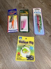 Lure Lot (4) - Apex Hot Spot Salmon Killer, Mepps, Walleye, & Russian River Fly
