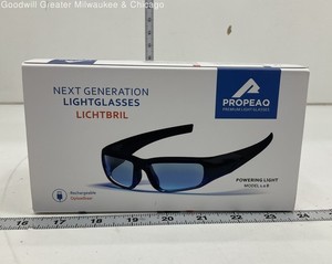 Propeaq Premium Light Glasses Powering Light Model: 1.0 IOB