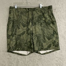 Kirkland Signature Men's XL Swim Trunk Olive Green Floral Print Quick Dry N0993