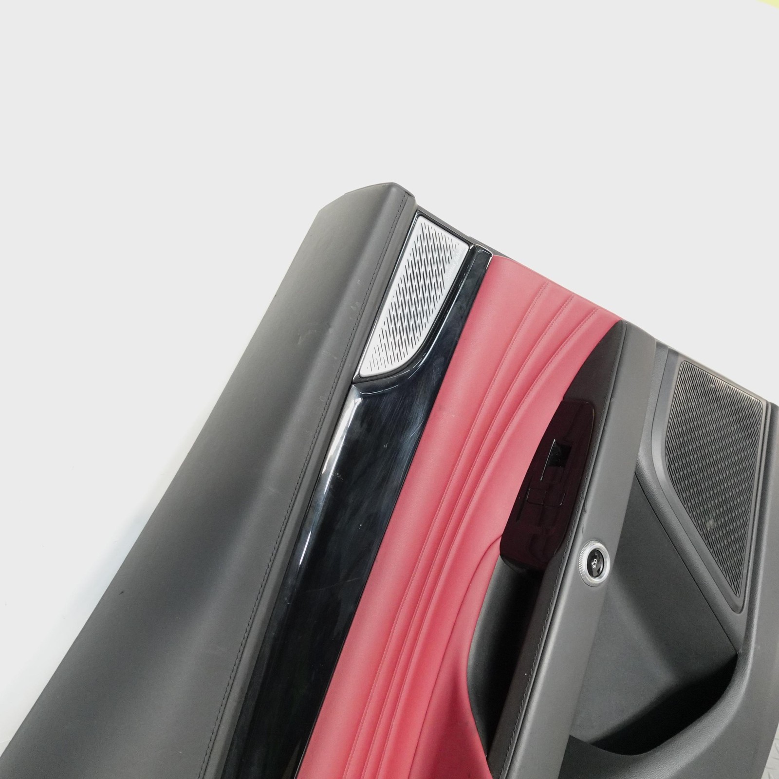 Maserati Grecale 2023-2026 REAR+LEFT Door panel