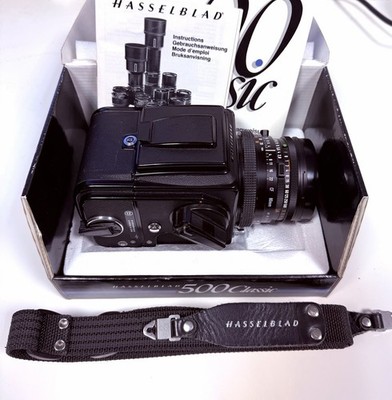 Hasselblad - 500CM Classic Edition Black CF 2.8/80mm A12 ''1a Zustand'' - OVP!