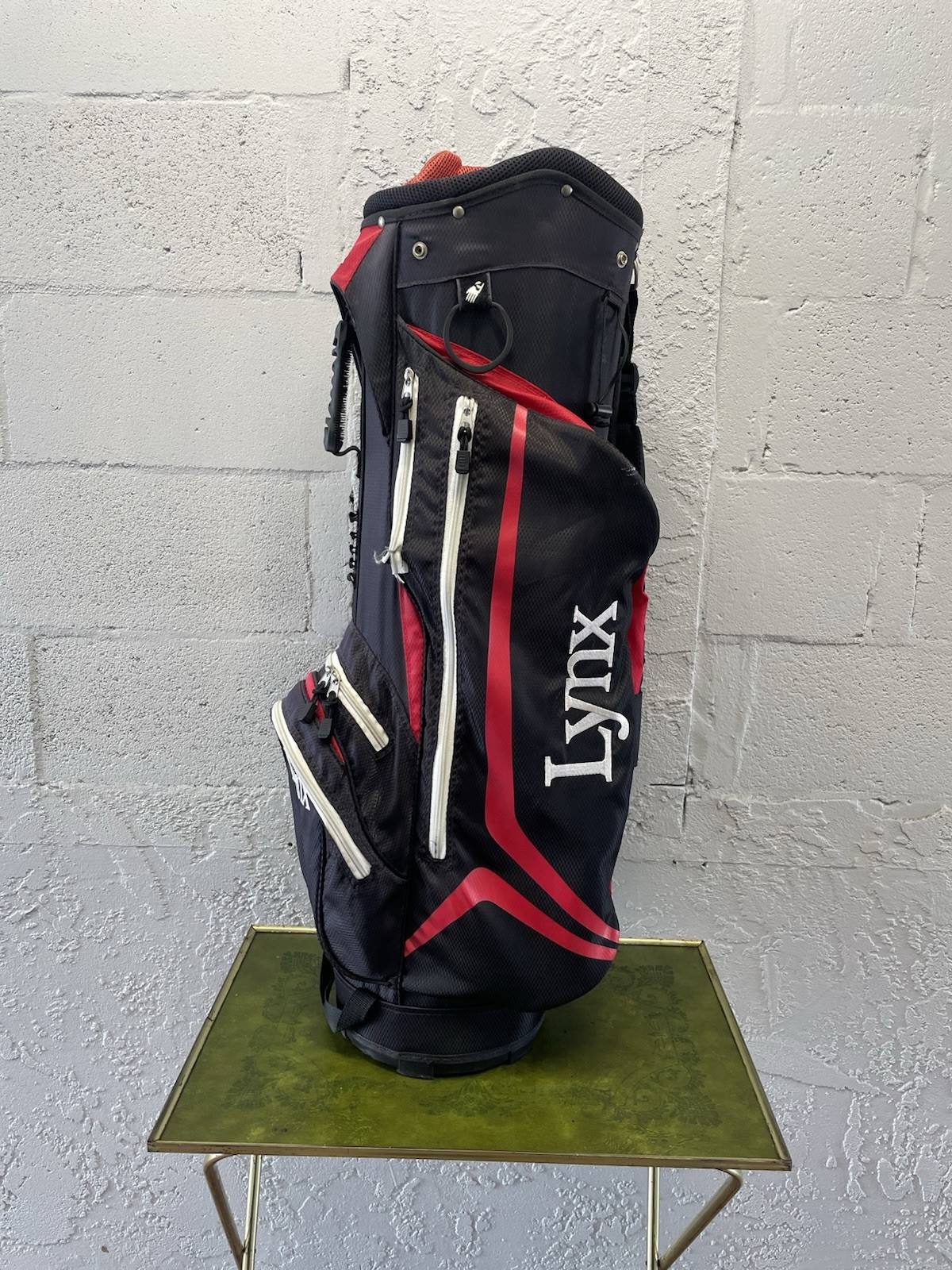 Bag Black Red Nylon Light Weight Carrying ( See Pics )