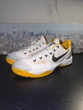 Nike Zoom Kobe Venomenon 4 White University Gold Men Size 9 Buy Nike Zoom Kobe Venomenon 4  main image 2