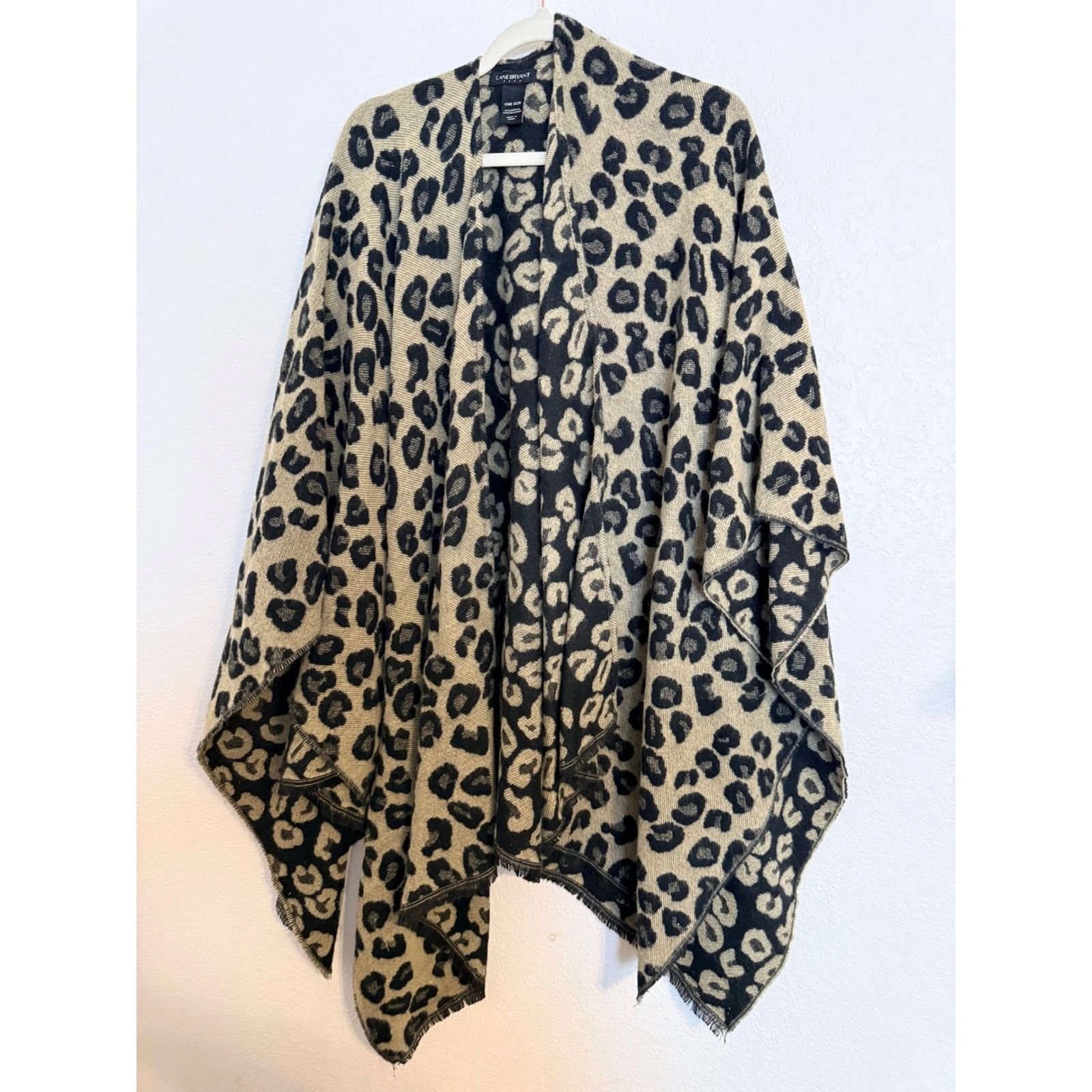 Lane Bryant Leopard Print Wrap Poncho Tan Black One Size Frayed Fringe Ruana