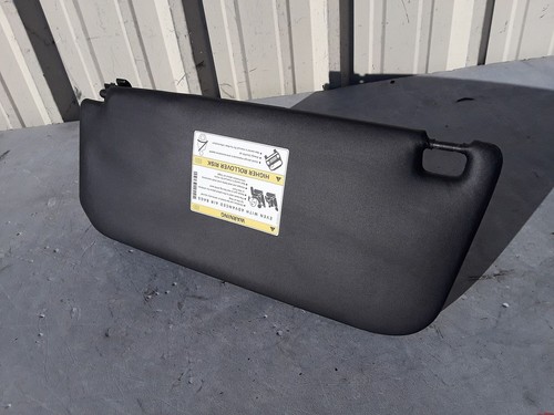 2019-2022 FREIGHTLINER SPRINTER 2500 RIGHT SIDE HEADLINER SUN VISOR OEM - Picture 4 of 10