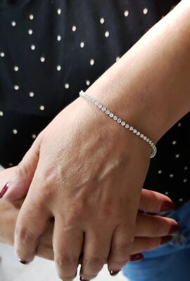 14Kt White Gold Ct Genuine Natural Diamond Prong Tennis - Main Image